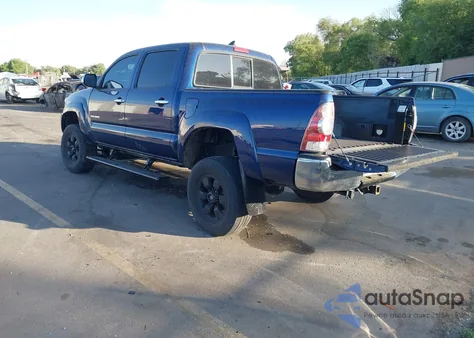 2015 Toyota Tacoma Base V6 z USA, uszkodzony, nr VIN 3TMLU4EN8FM190634